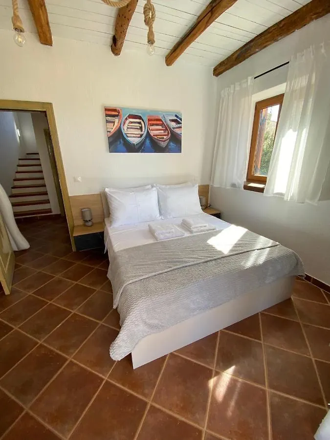 Rustic Villa With Private Pool Cabrunici