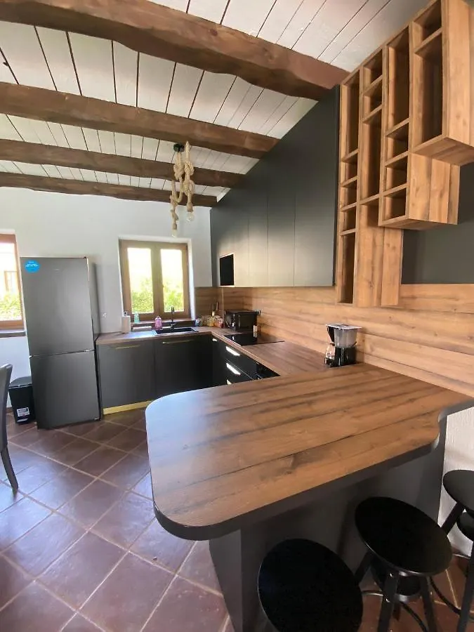 Rustic Villa With Private Pool Cabrunici